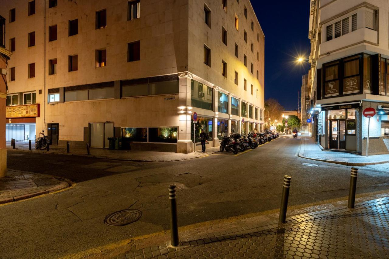 Centrico Con Magnificas Vistas Apartment Seville Luaran gambar